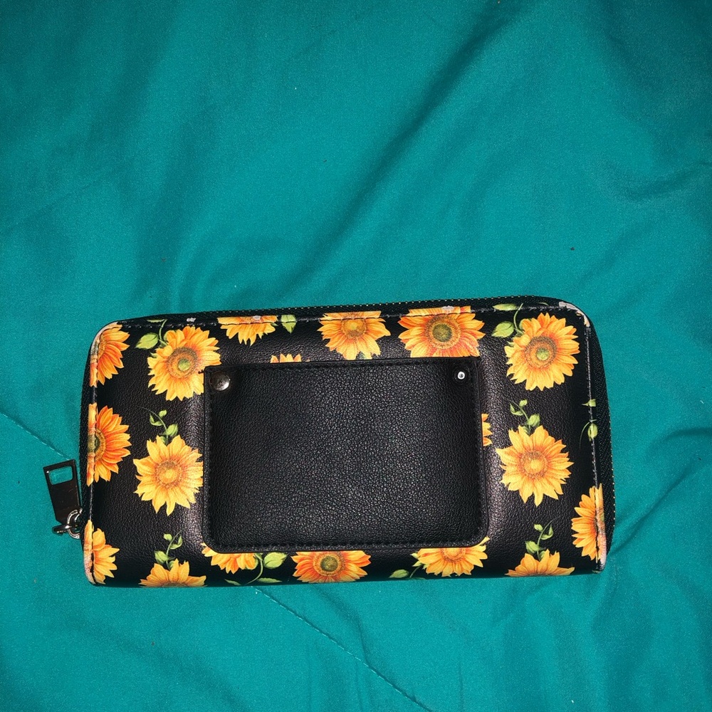 Western sunflower, wallet